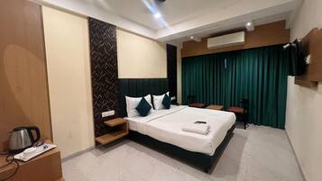 Deluxe Room | Free WiFi, bed sheets