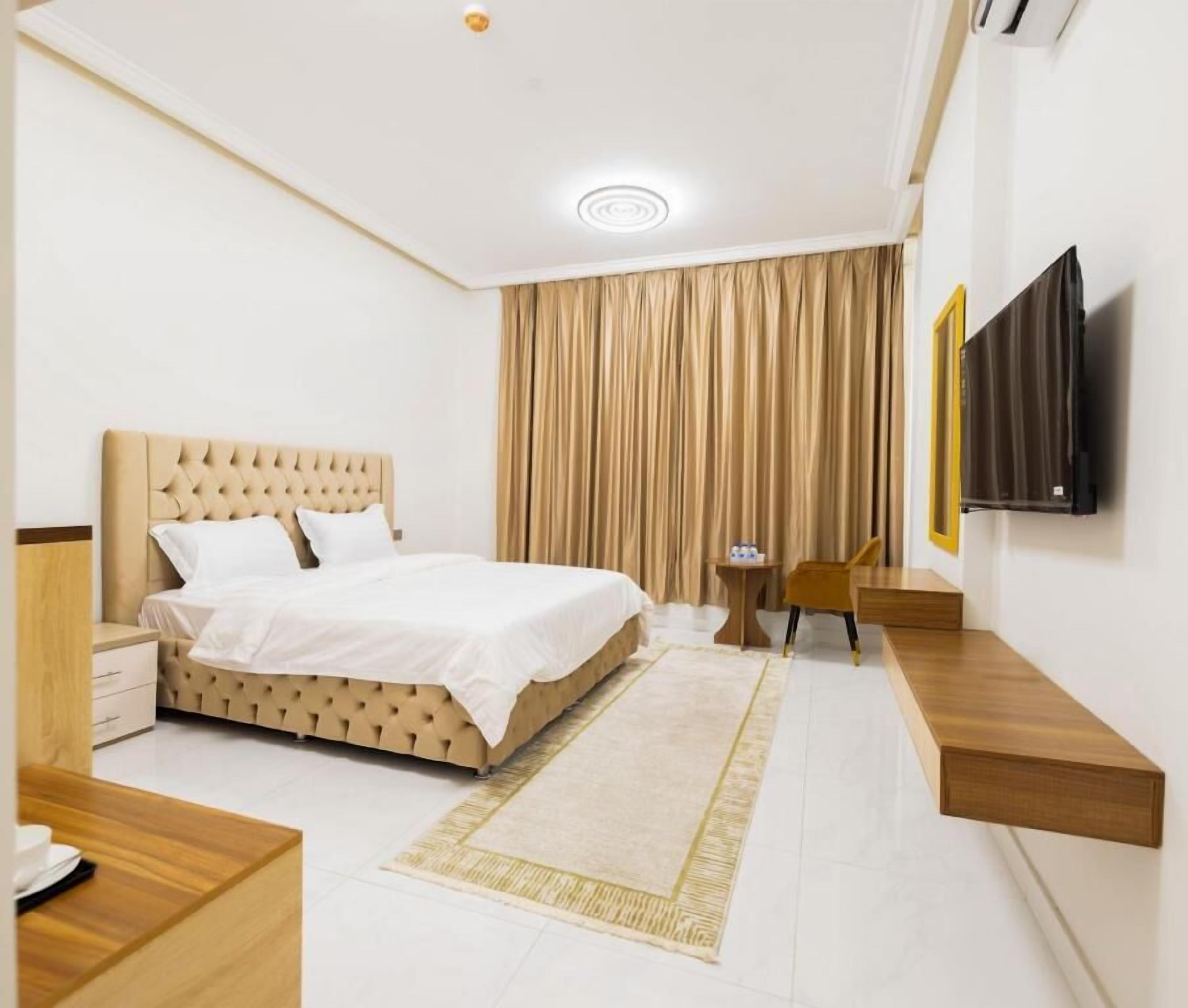 Junior Single Room, City View | Soundproofing, iron/ironing board, free WiFi, wheelchair access