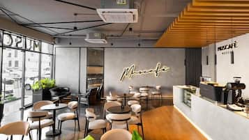 Standard Twin Room, City View | Dining