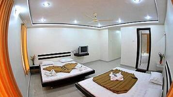 Family Room, City View