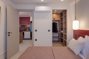 Iron/ironing board, WiFi, bed sheets - Mavili Urban Elegance - Luxury living in the City Center (Iraklio)