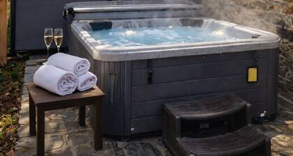 Le refuge de Séve: domaine avec salle de jeu et jacuzzi, idéal pour les familles