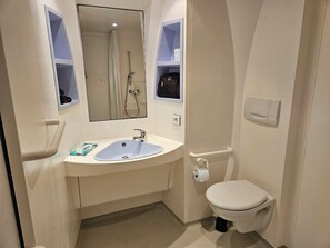 Shower, toilet paper