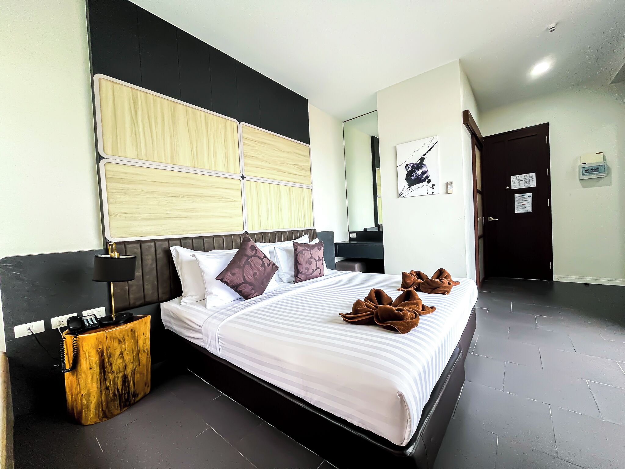 Deluxe Pool Access | Wi-fi (inkludert)