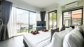 Minibar, wifi gratis y ropa de cama