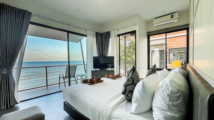 Leamsai Beach Resort