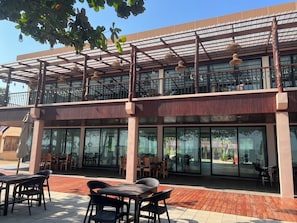 Restaurant - Leamsai Beach Resort (Chaiya)