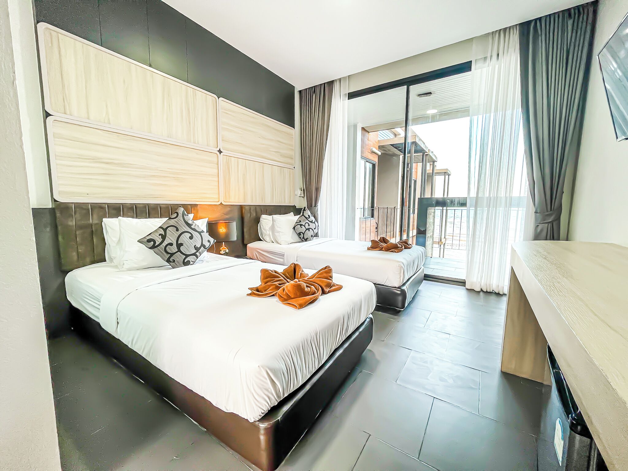 Deluxe Twin Sea View | Free WiFi