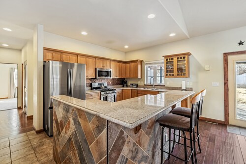 Family Home in Gypsum - 3 bed 2.5 bath