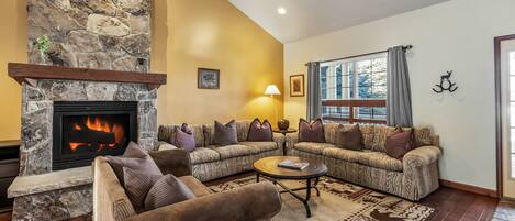 智能電視、壁爐