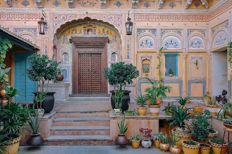 Exterior. Mandawa kothi