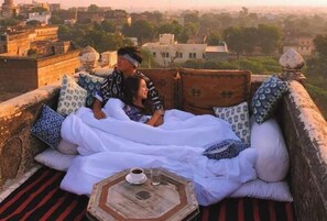 Property grounds - Mandawa kothi (Mandawa)