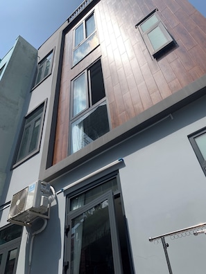 Studio, Balcony | Exterior - Lunaria Maison - Local Market Corner (Ho Chi Minh)