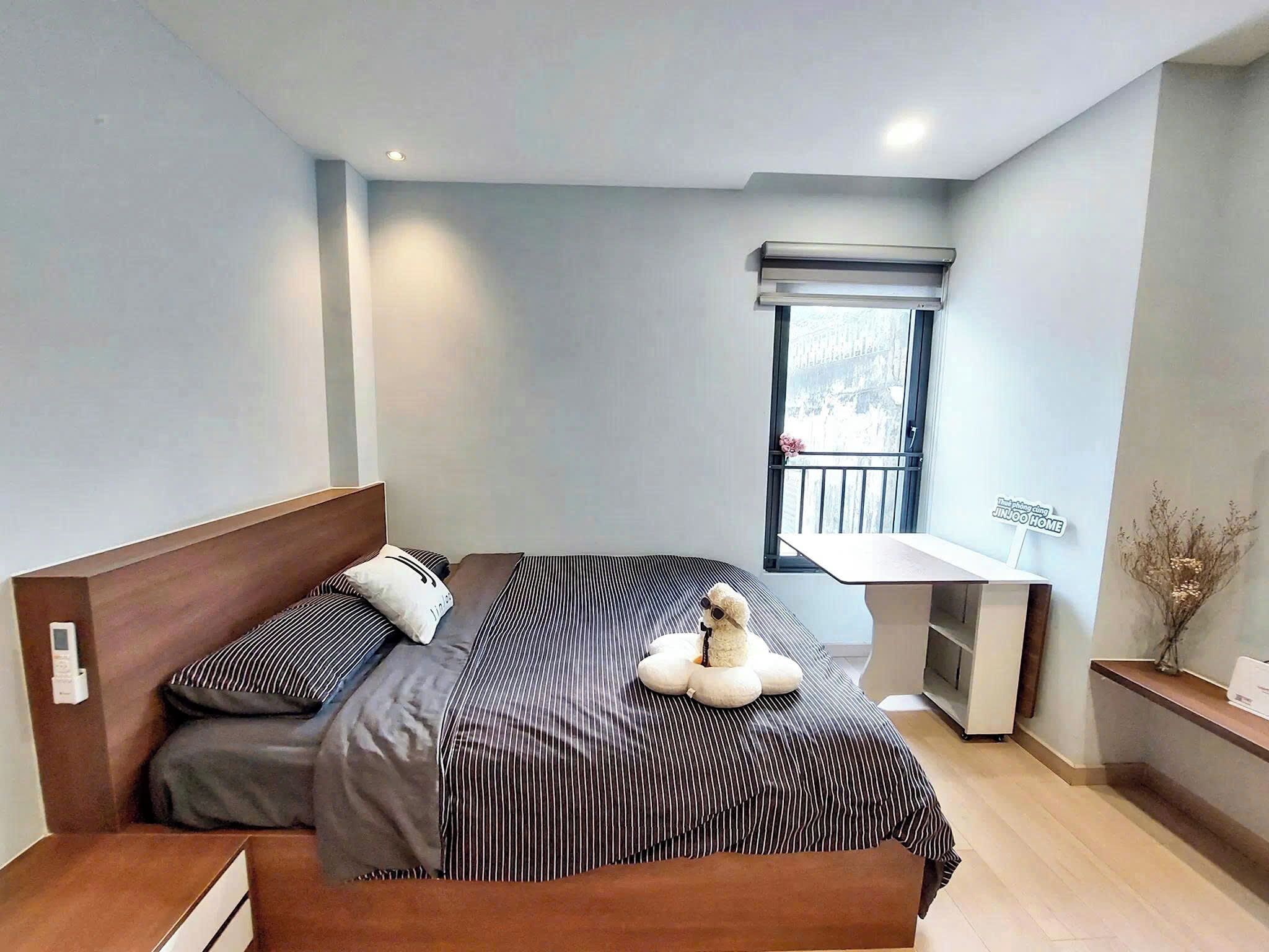 Deluxe Studio | Desk, free WiFi