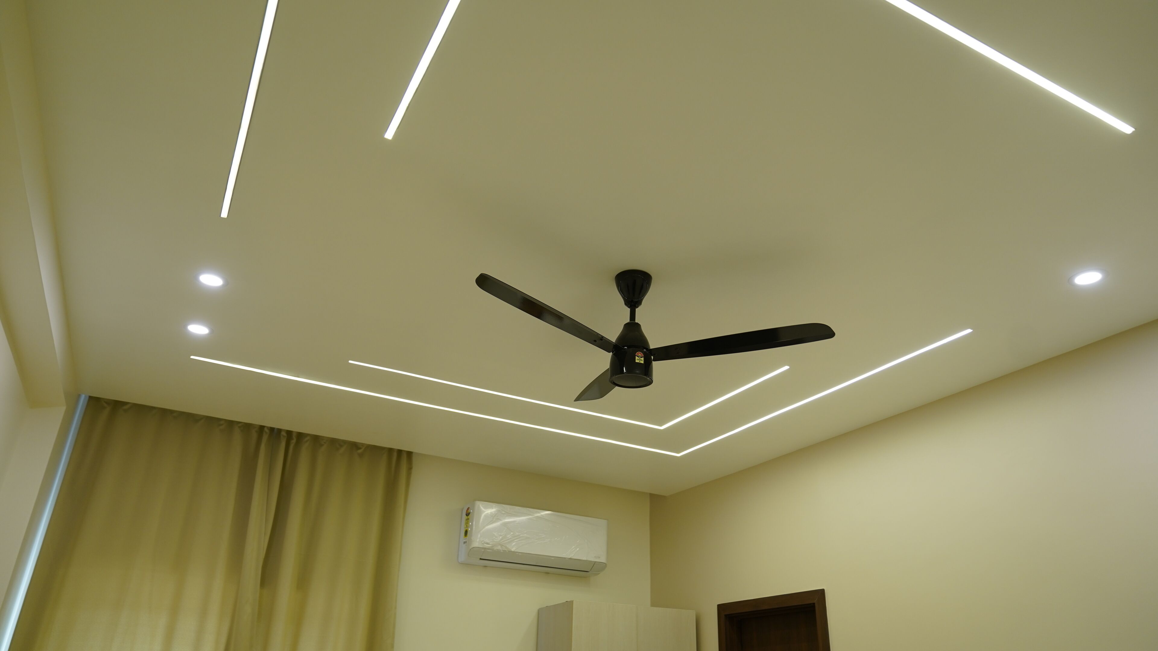 Deluxe Single Room, City View | Miscellaneous