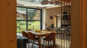 Dining - In the heart of the mountains Enjoy Chalet Chamonix Le Lavancher Appartement Cosmiques (Chamonix-Mont-Blanc)