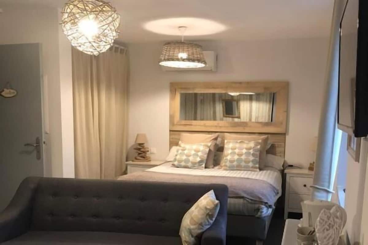 Habitación Confort, vista al jardín | Tabla de planchar con plancha y wifi gratis