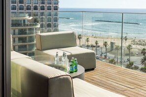 Property grounds - Hayarkon Jaccuzi Beach-Front 3BR Apartment (Tel Aviv-Yafo)