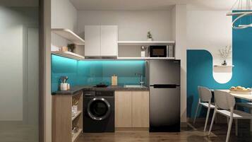 Mikroaaltouuni, liesi, keittoastiat/astiat/ruokailuvälineet