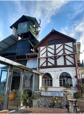 Exterior - Cochrane Place By Teesta Hotels (Kurseong)