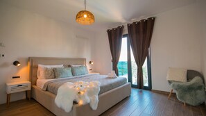 Iron/ironing board, free WiFi, bed sheets - Villa Luxury- Grubine by Villas Guide (Grubine)