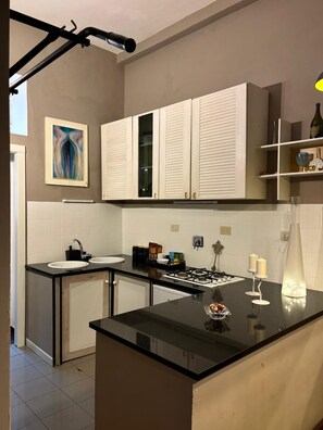 Private kitchen - Contemporary Loft Testaccio (Roma)