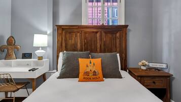 Desk, iron/ironing board, free WiFi, bed sheets