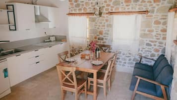 ميكروويف، مستلزمات طهي/أطباق/أوعية