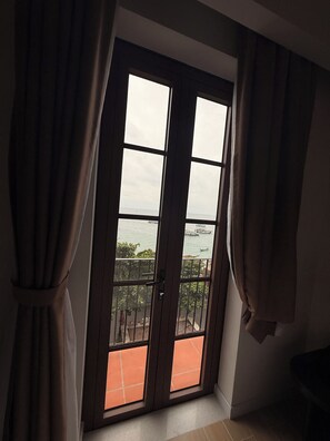 Super Deluxe Sea View