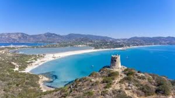 Beach nearby - Mia Rooms: Double Room with Private Patio (Villasimius)