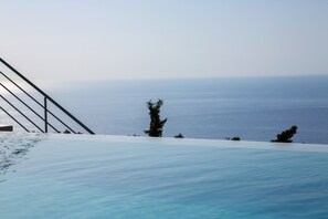 Pool - Villa Oceanis Country House with Sea View, Wi-Fi, and Air Conditioning (Λευκάδα)