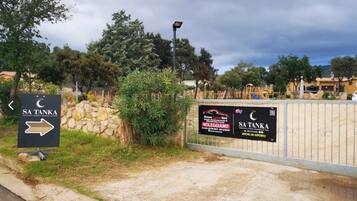 Enceinte de lâhĂ©bergement