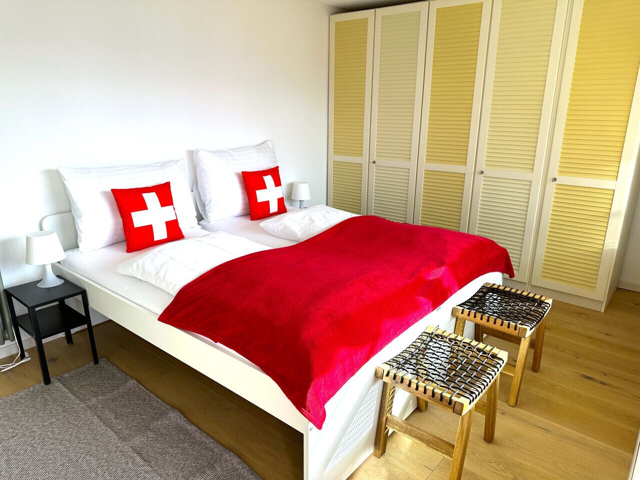 4 slaapkamers, een bureau, reisbedje, wifi