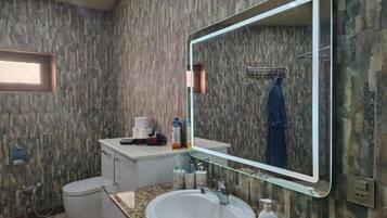 Shower, free toiletries, hair dryer, bathrobes