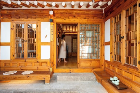 Detalle exterior. Bukchondami