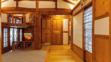 Villa i japansk stil - balkon - byudsigt | Interiør