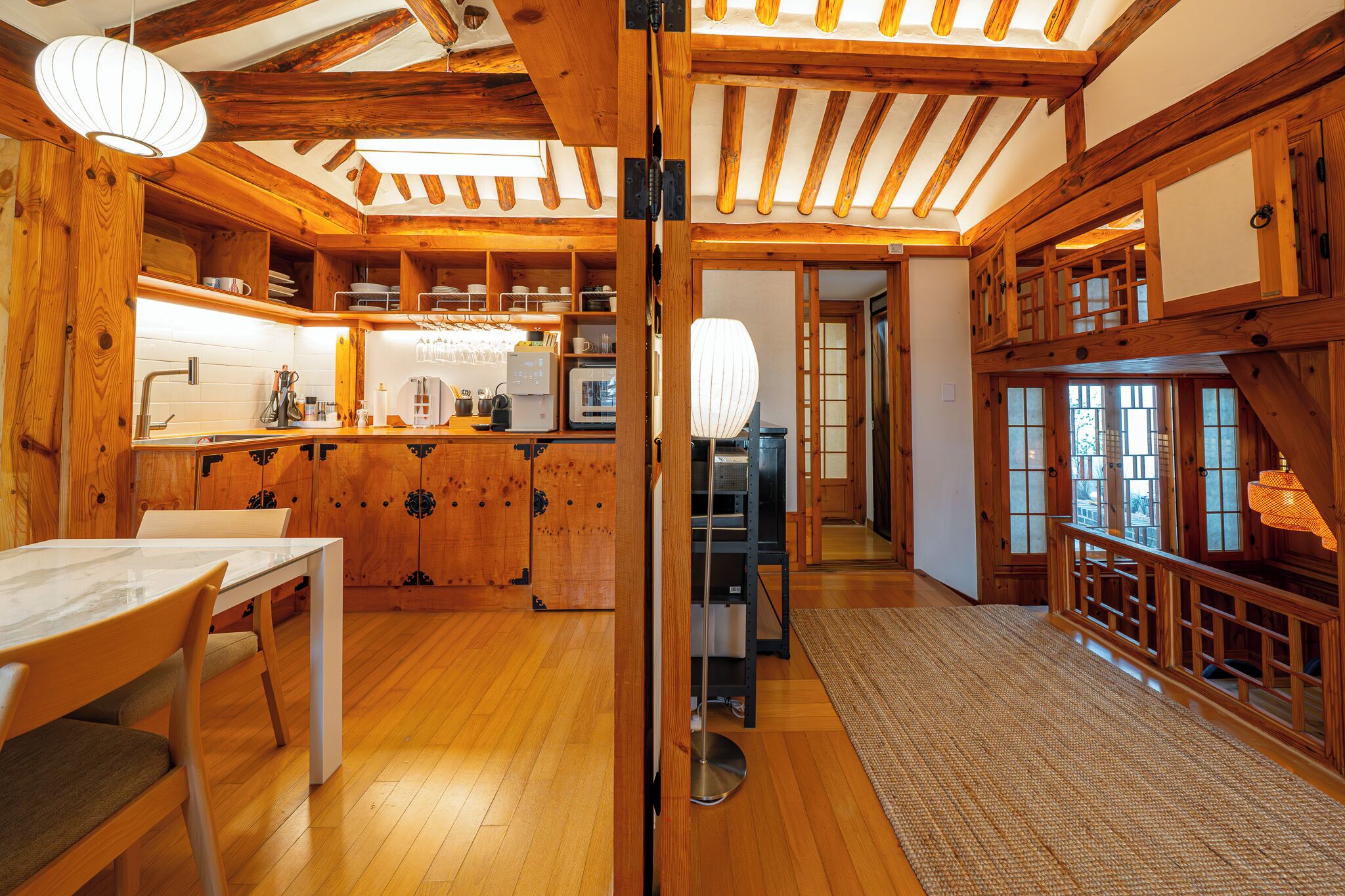 Japanese-style Villa, Balcony, City View | Dining