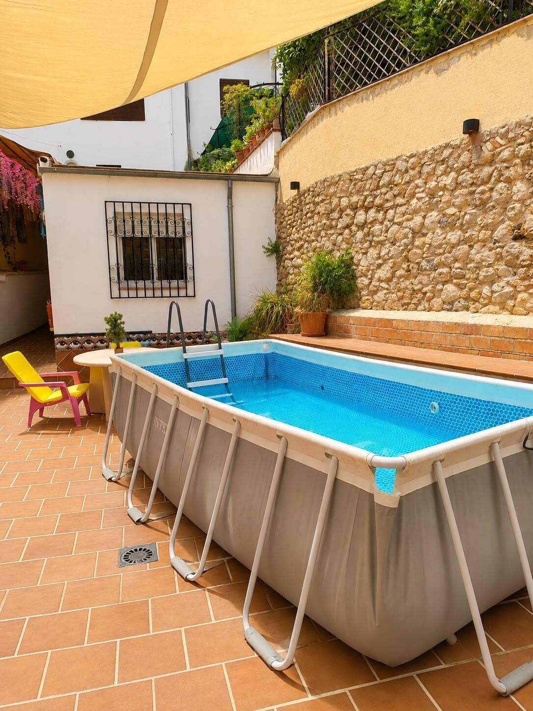 Piscina externa sazonal