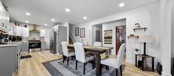 5 bedroom/6 bed 2 bath house close to Shattuck St Mary's