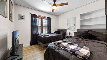 5 quartos, ferros/tábuas de passar roupa, Wi-Fi de cortesia