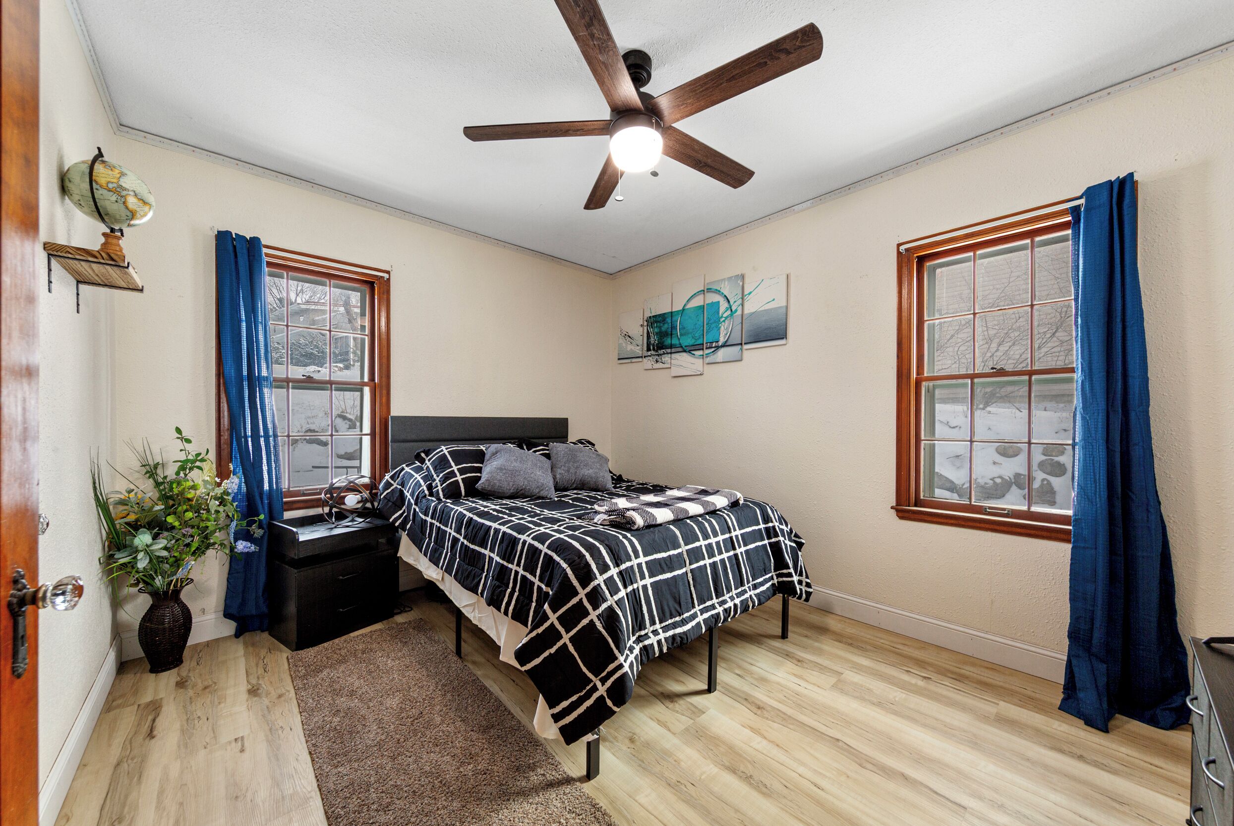 5 Schlafzimmer, Bügeleisen/Bügelbrett, kostenloses WLAN, Bettwäsche