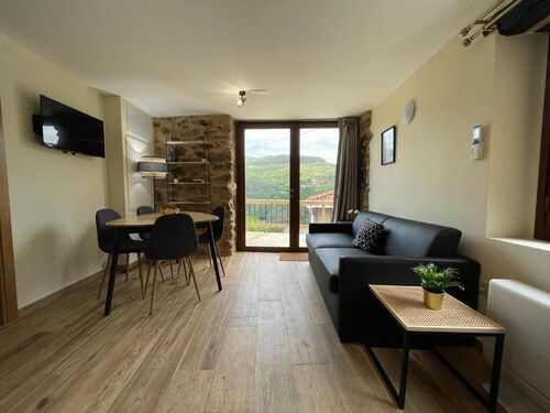 Villa in the Ribeira Sacra, A Dorna