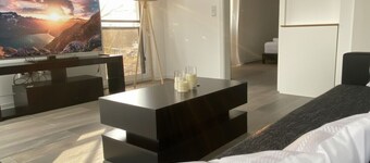 Homely second Floor Apt. - Balkon und Parken - APOLONIAliving