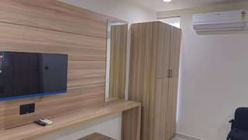 Quarto casal luxo, vista para a cidade | Parte interna