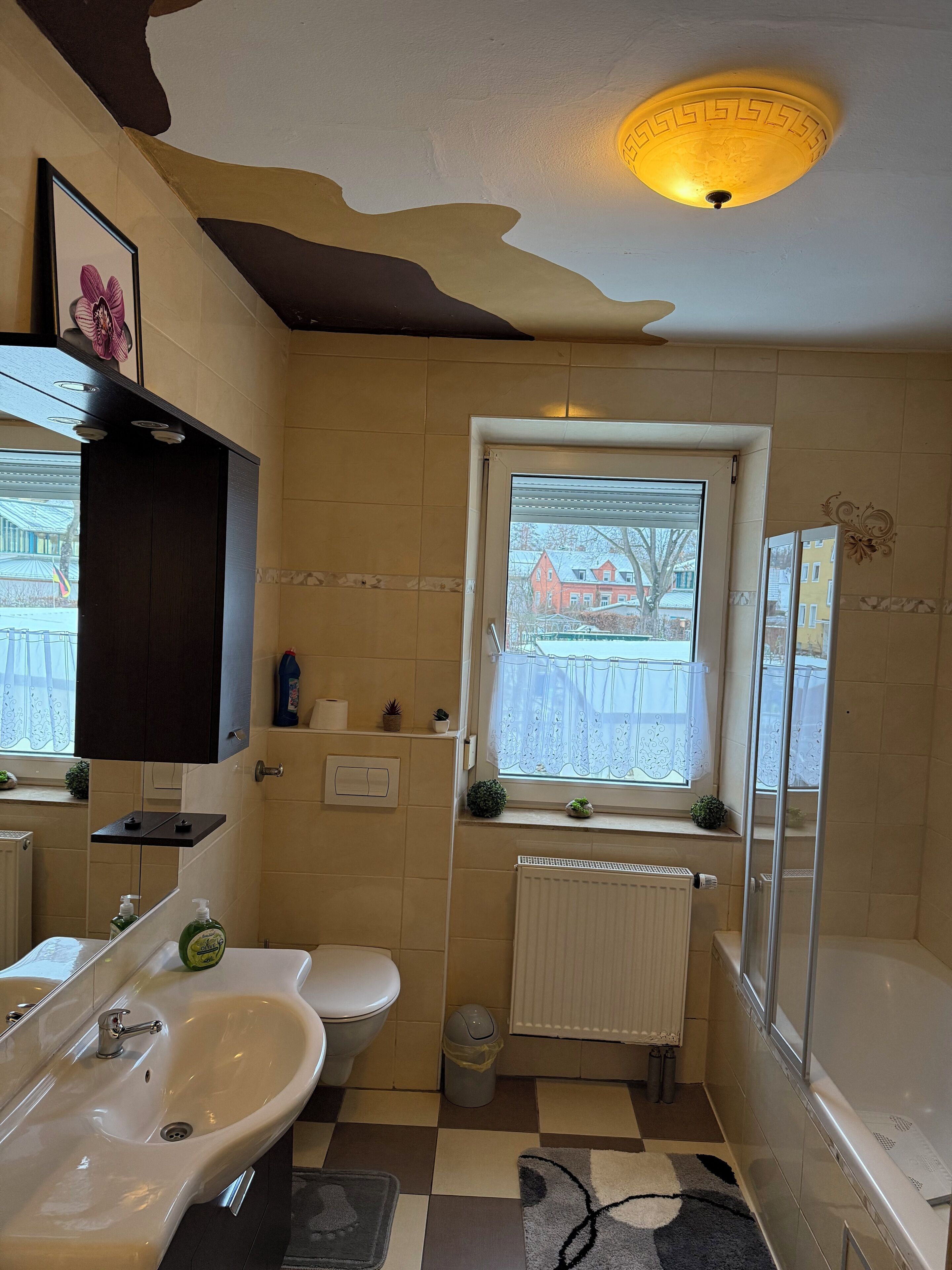 Handtücher, Seife, Toilettenpapier