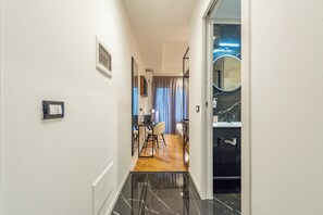 Double Room, 1 Double Bed (1 Bedroom) | Bathroom | Shower, bidet, towels - Relais Pamphili guest house by Ghor (Rome)