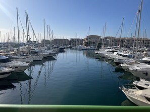 Huvivenesatama