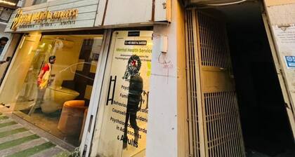 Roomshala Hotel Crown