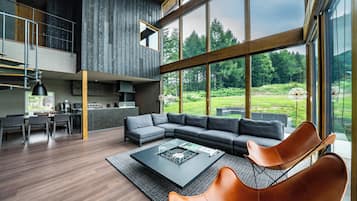 Premium Villa, Mountain View | Free WiFi, bed sheets