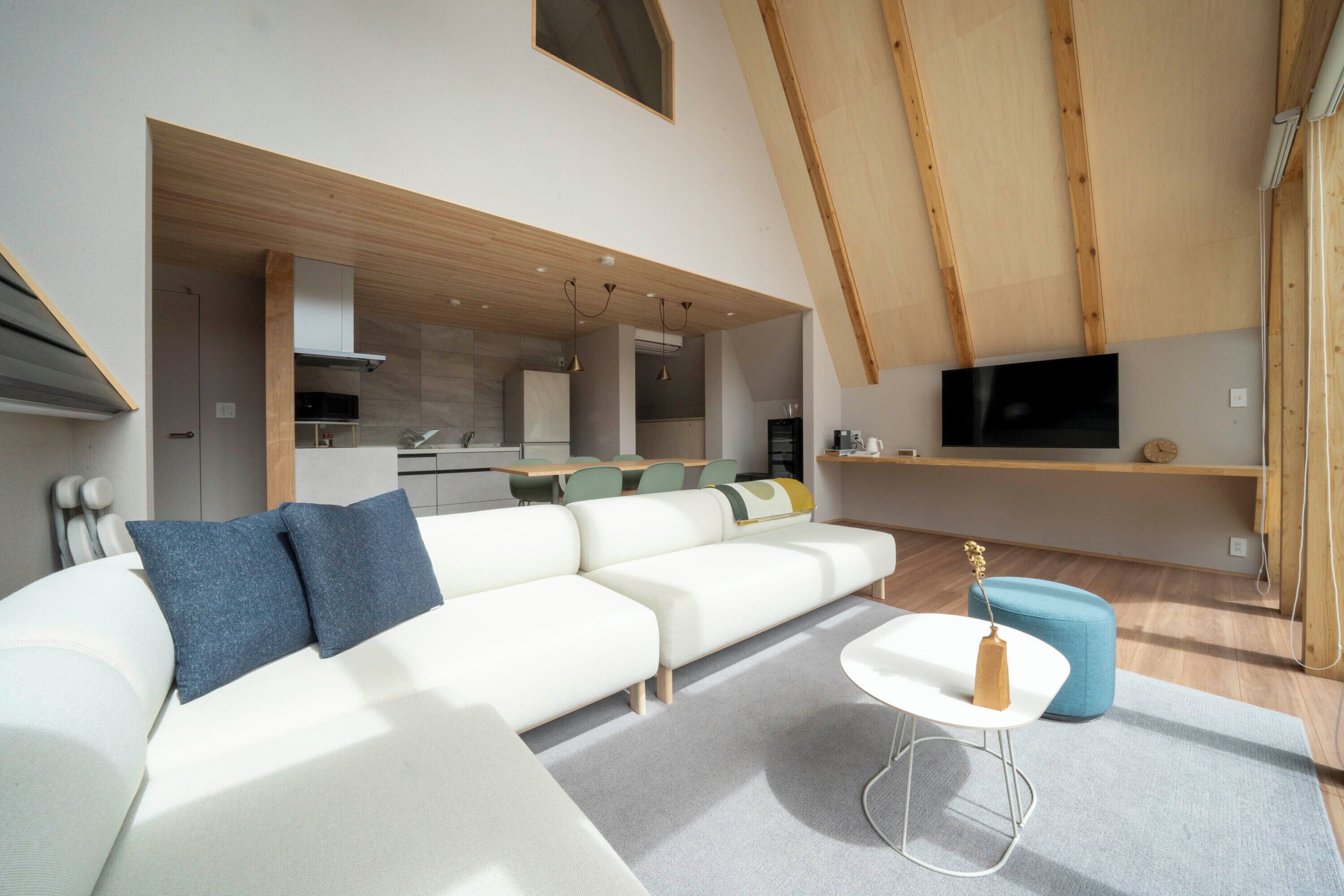 Luxury Villa, Lake View | Living area